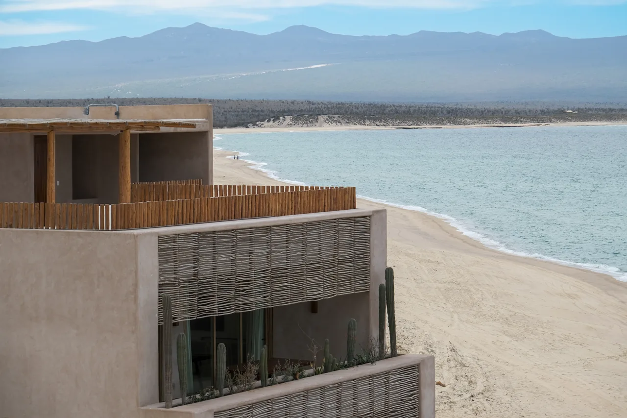 AMINA Wind Resort